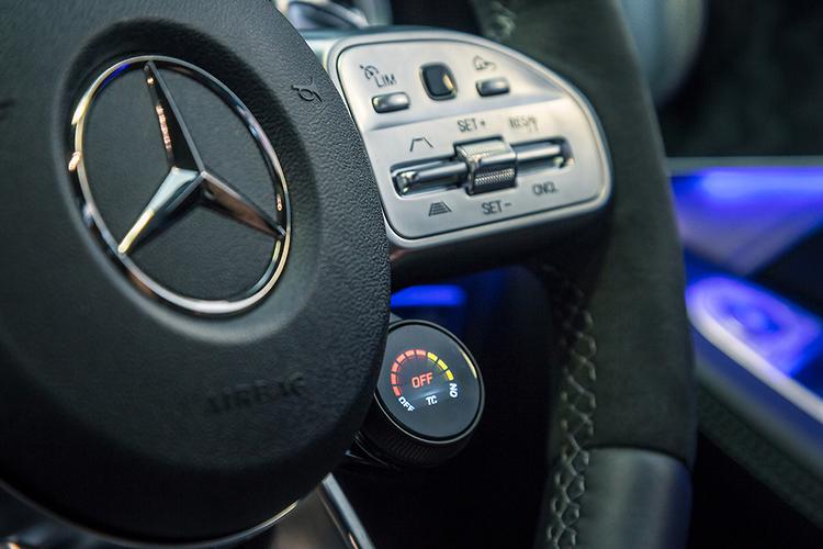 C63 9 Stage Adjustable Traction Control Enable (Adjustable Traction Control)